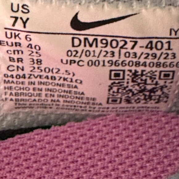 Nike Omni Multi-Court Low Blue / Pink DM9027-401 Size 7y = Women's: 8.5 - Picture 11 of 12